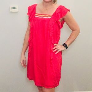 Darling red dress with ruffles & rik-rak details by Entro.